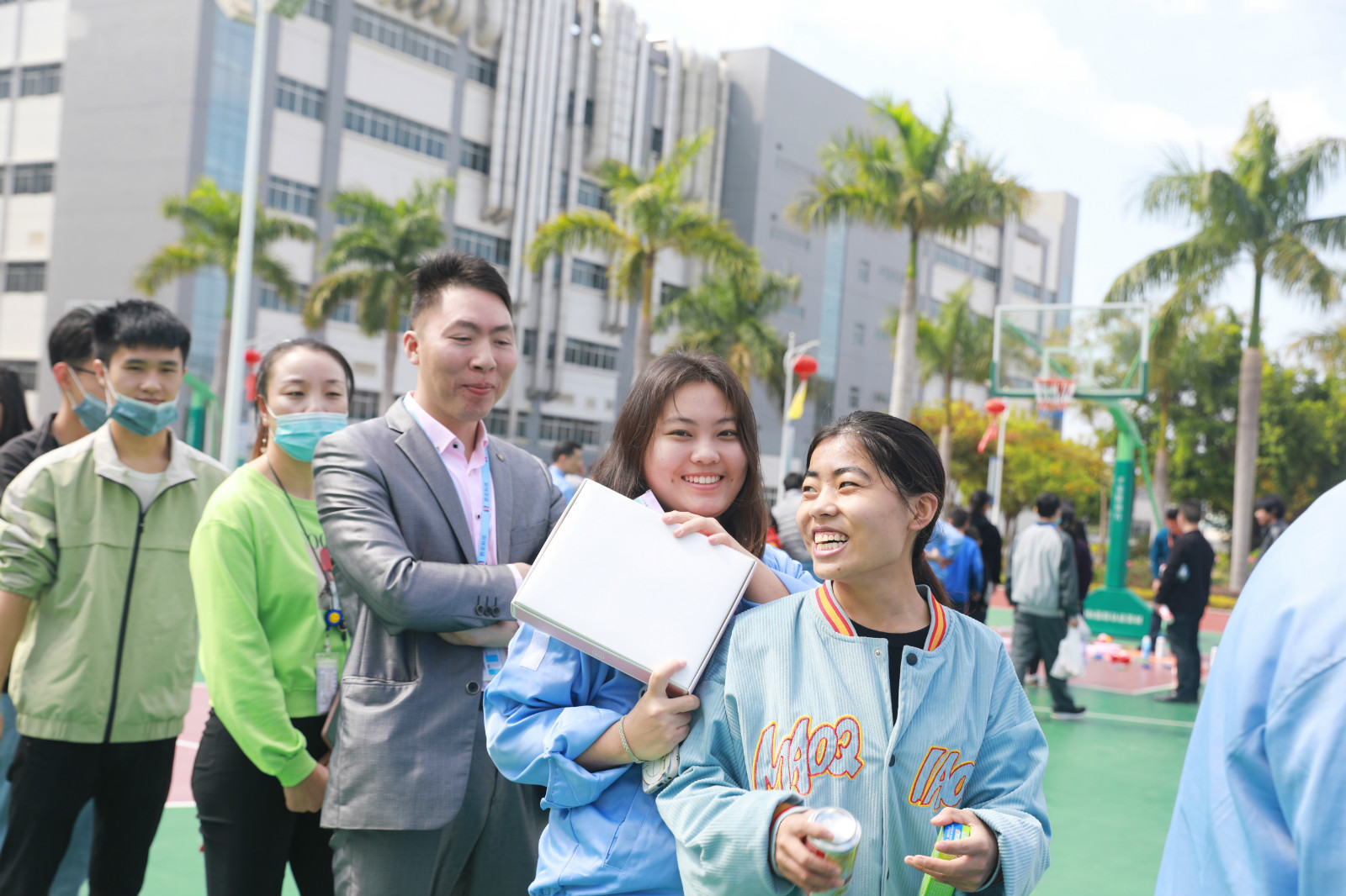 就地過(guò)年，年味不減—我在勝宏挺好的